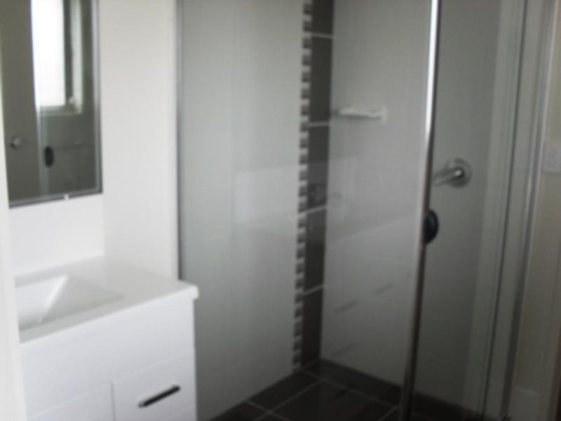 8 Murphys Lane, Oxenford QLD 4210