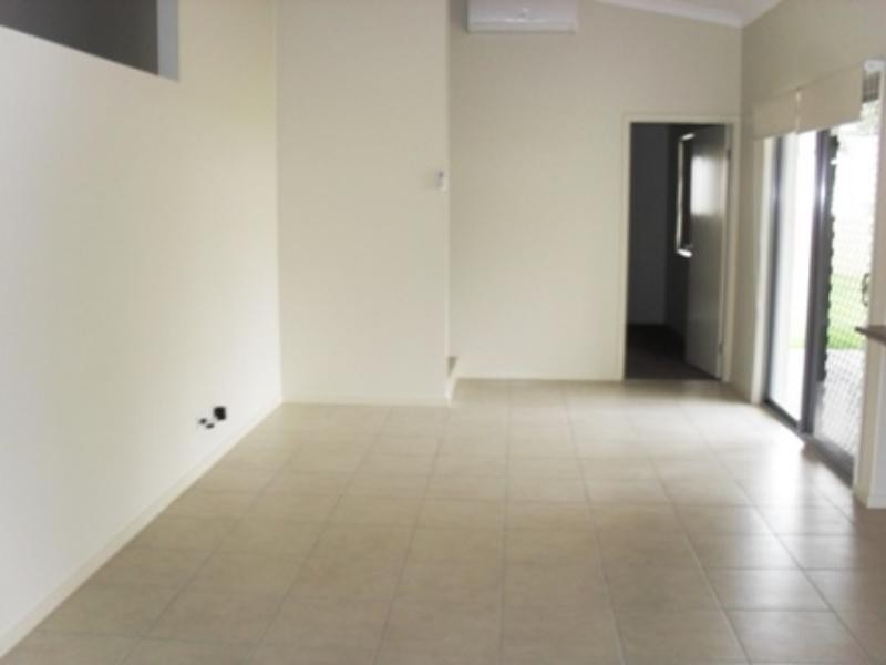 10 Murphys  Lane, Oxenford QLD 4210