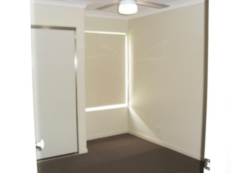 10 Murphys  Lane, Oxenford QLD 4210