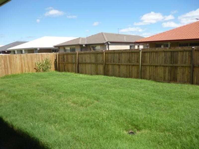 34 PIDDINGTON St, Redbank Plains QLD 4301