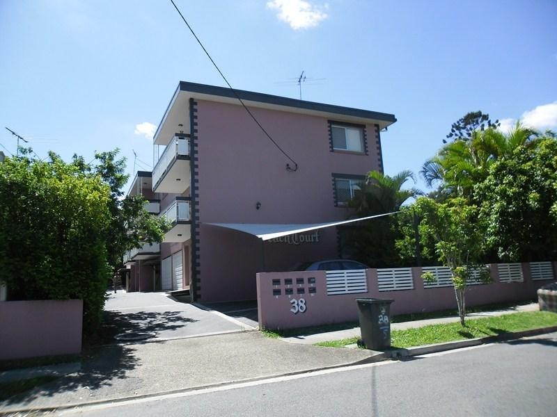 2/38 Peach St, Greenslopes QLD 4120