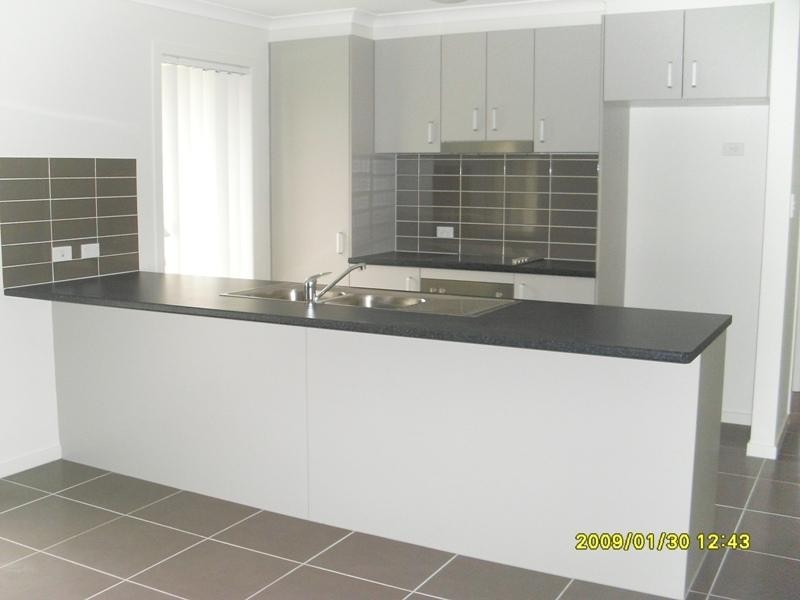 145 ALAWOONA  St, Redbank Plains QLD 4301