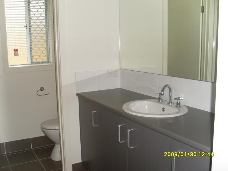 145 ALAWOONA  St, Redbank Plains QLD 4301