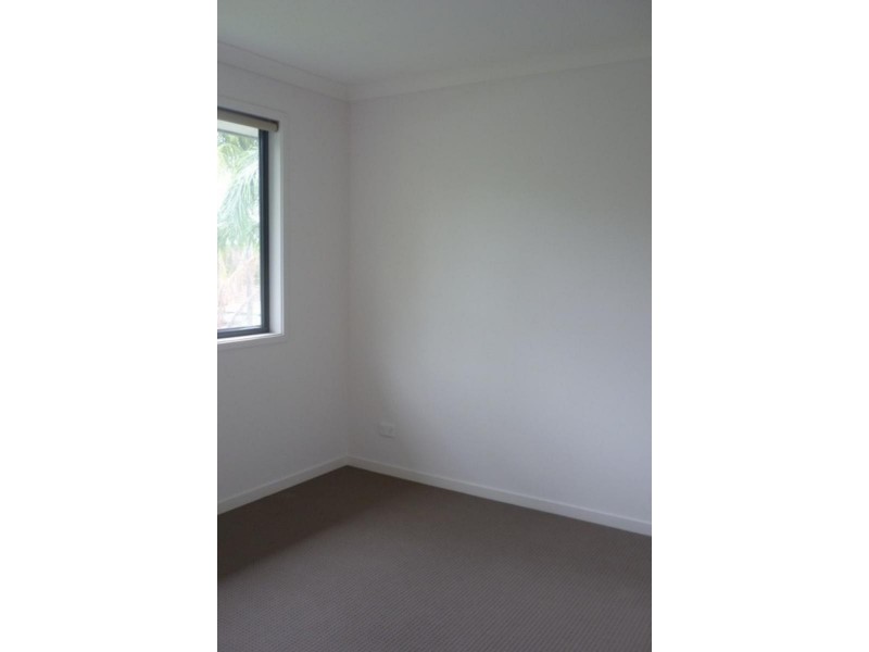 8/31-49 Ariel Ave, Kingston QLD 4114