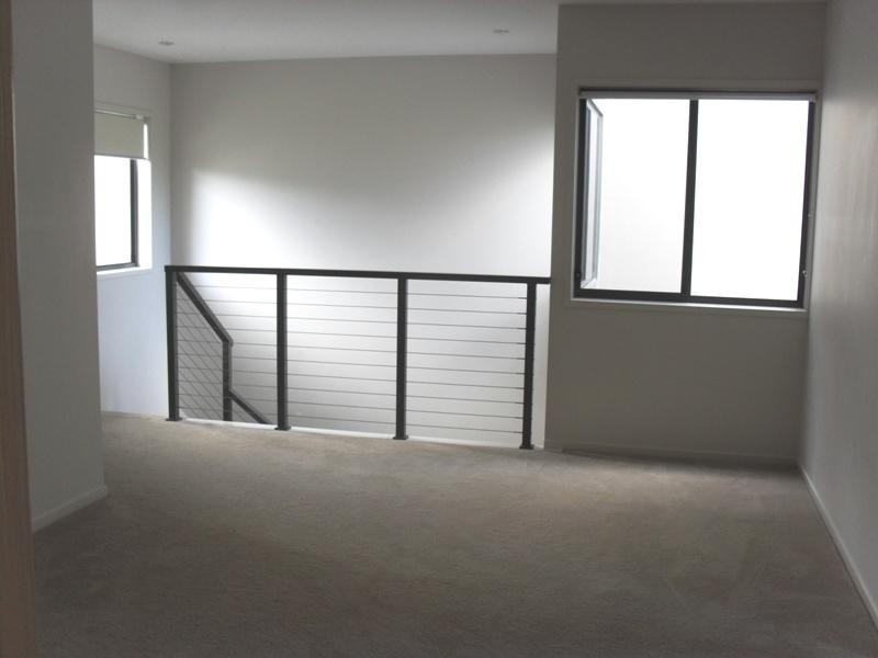 2/73 Benowa  Rd, Southport QLD 4215