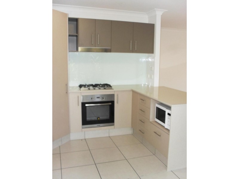 14/446 Pine Ridge  Rd, Coombabah QLD 4216