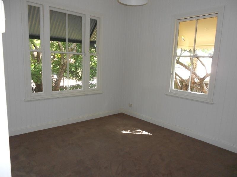 160 Merthyr Rd, New Farm QLD 4005