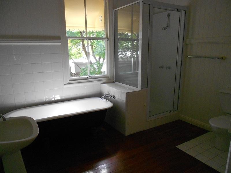 160 Merthyr Rd, New Farm QLD 4005