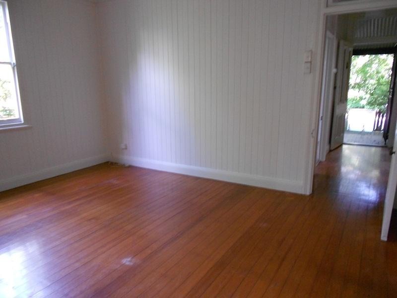 160 Merthyr Rd, New Farm QLD 4005