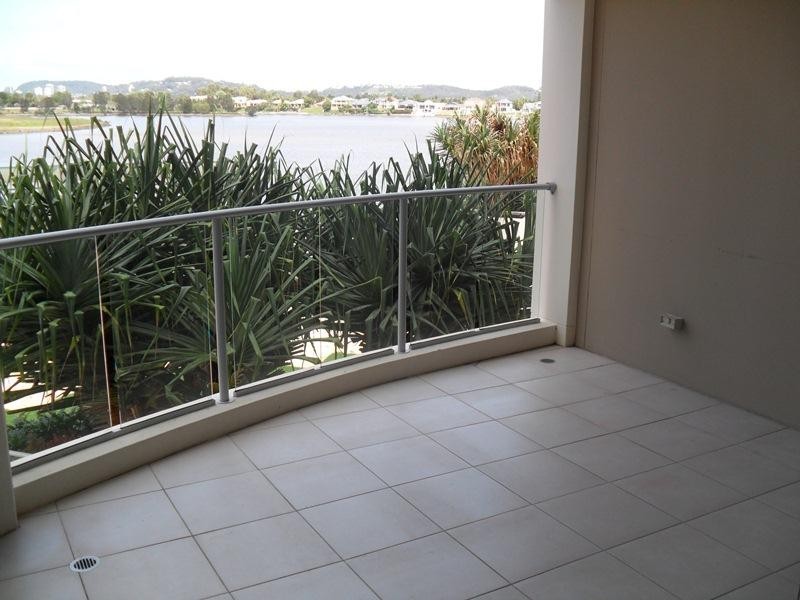 17/255 Varsity Pde, Varsity Lakes QLD 4227