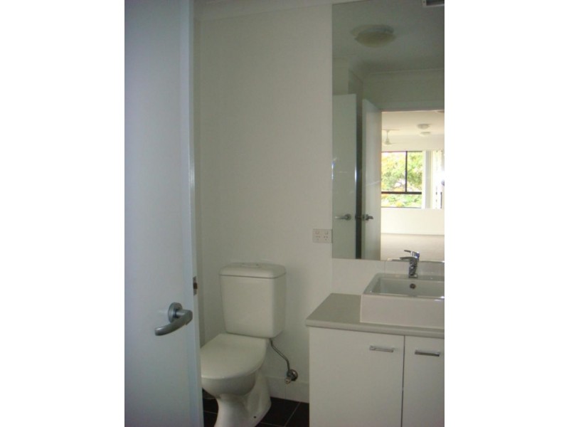 15/15 Lloyd St, Southport QLD 4215