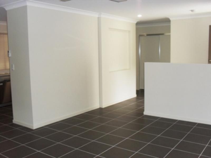 8 Murphys  Lane, Oxenford QLD 4210