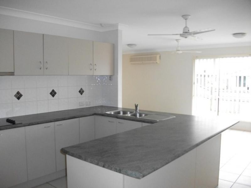 29 Geaney  Bvd, Crestmead QLD 4132