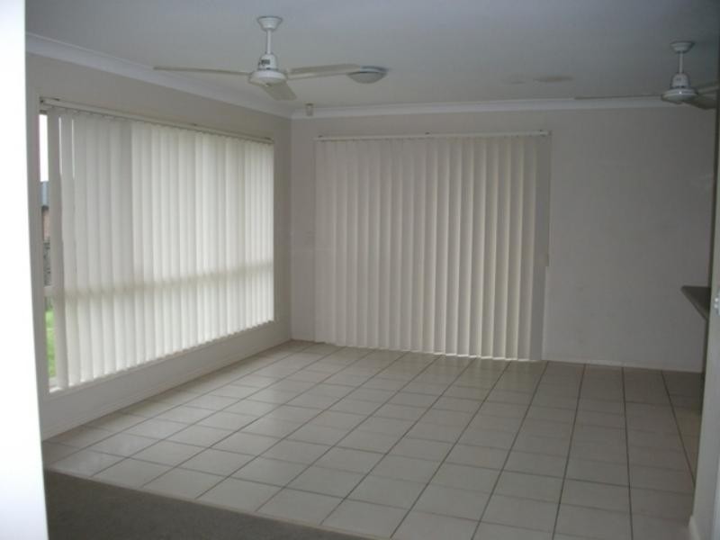 29 Geaney  Bvd, Crestmead QLD 4132