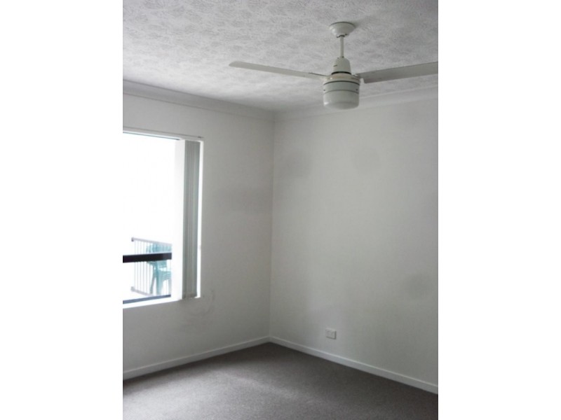 2/15 Lloyd St, Southport QLD 4215