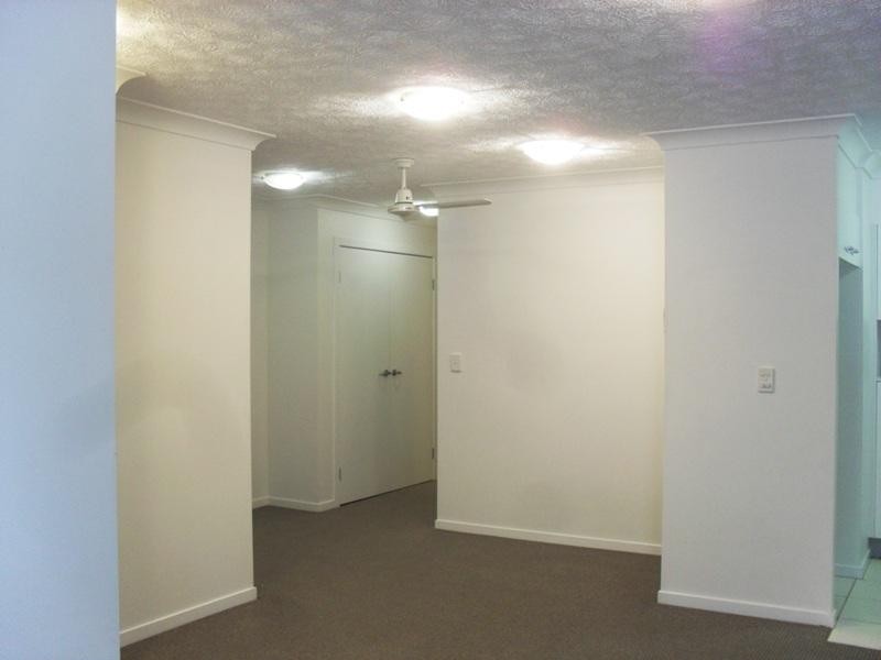 2/15 Lloyd St, Southport QLD 4215