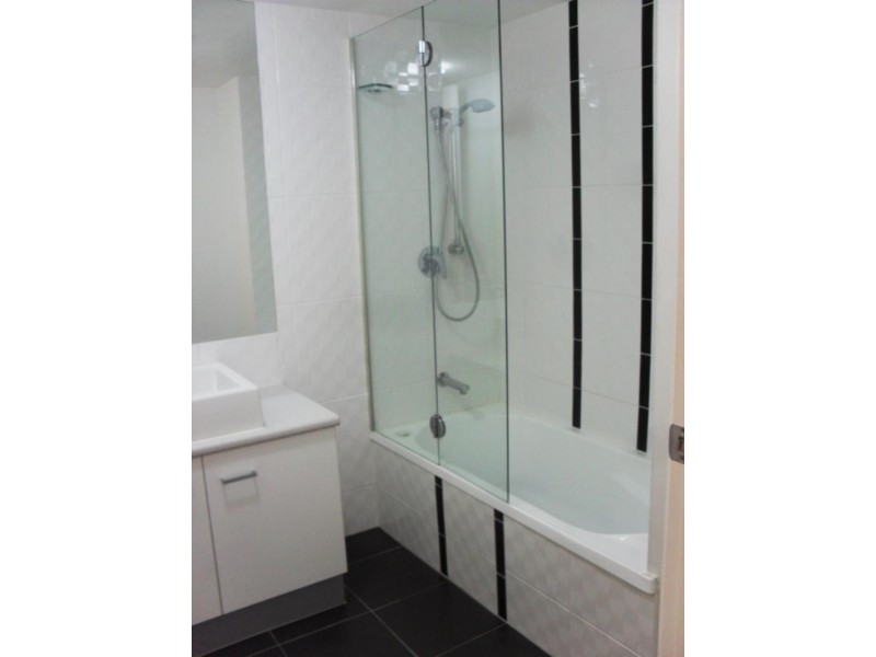 2/15 Lloyd St, Southport QLD 4215