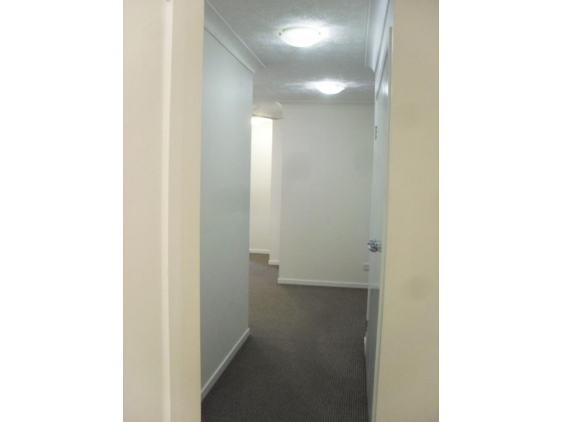 2/15 Lloyd St, Southport QLD 4215