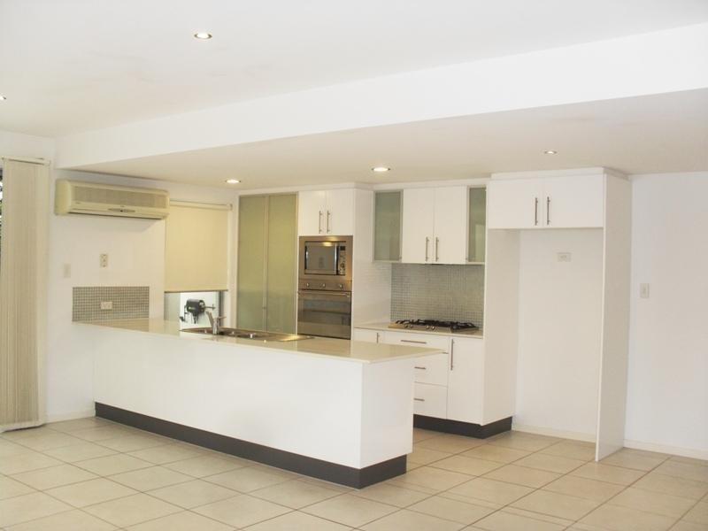 20/1 Boulton Dr, Nerang QLD 4211