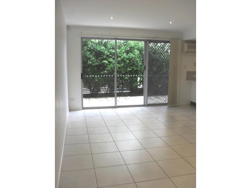 20/1 Boulton Dr, Nerang QLD 4211