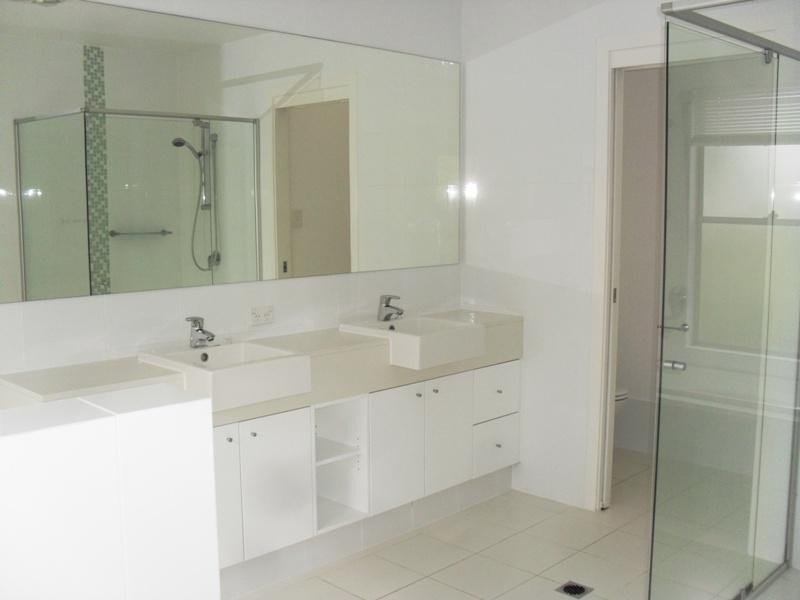 20/1 Boulton Dr, Nerang QLD 4211