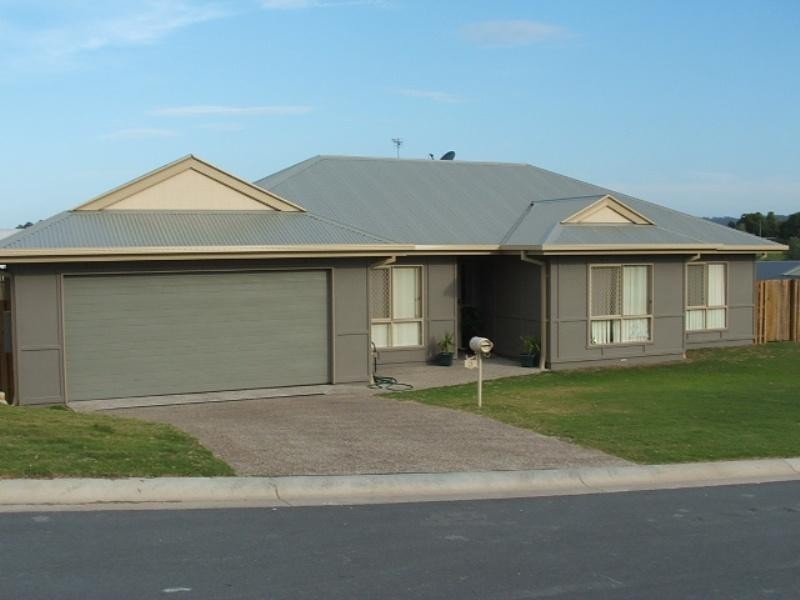 5 Rathbone Ct, Mudgeeraba QLD 4213