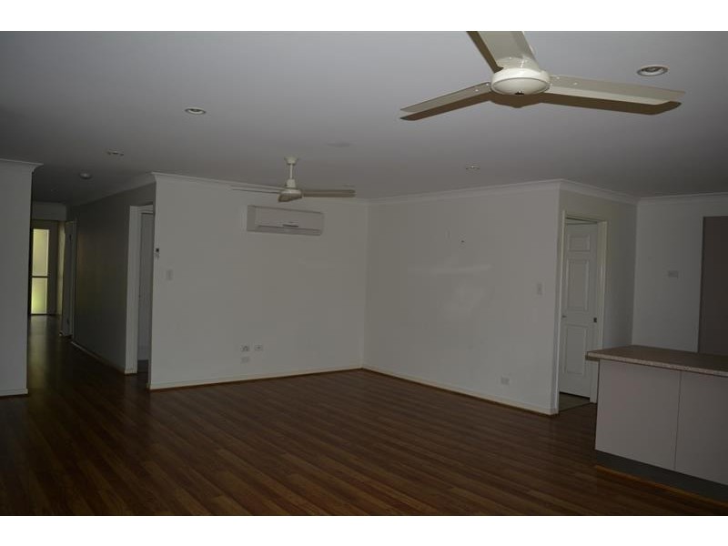 6 Bryna Pde, Oxenford QLD 4210