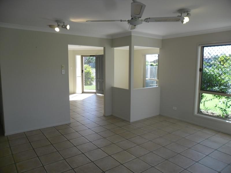 15 Glenbrook Ave, Victoria Point QLD 4165