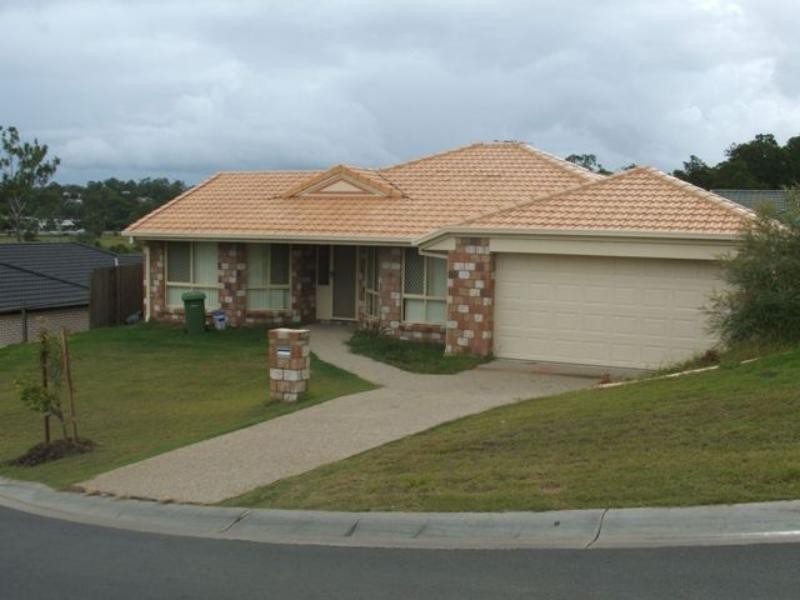 8 Farzana  Pl, Underwood QLD 4119