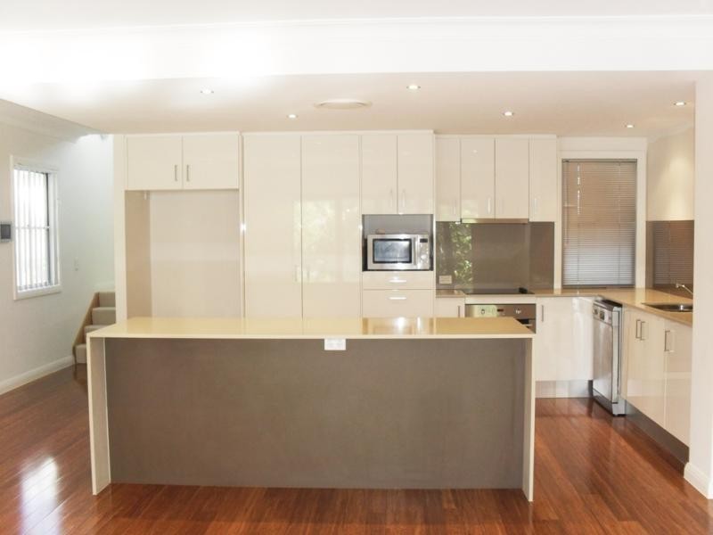 16/17 Great Southern Dr, Robina QLD 4226