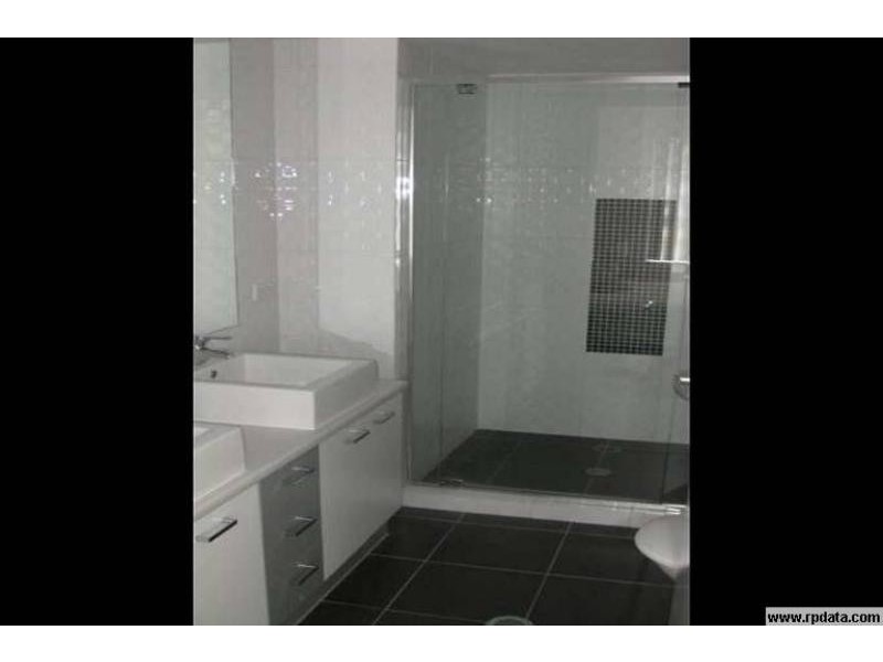 18/15 Lloyd St, Southport QLD 4215