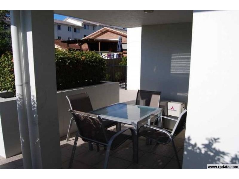 18/15 Lloyd St, Southport QLD 4215