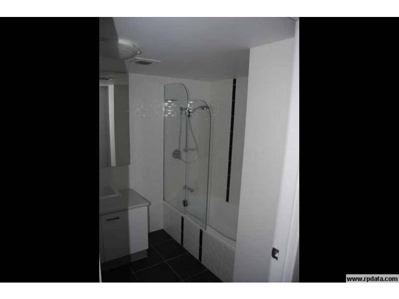 18/15 Lloyd St, Southport QLD 4215