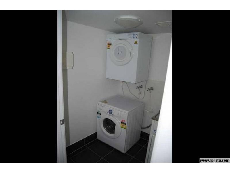 18/15 Lloyd St, Southport QLD 4215