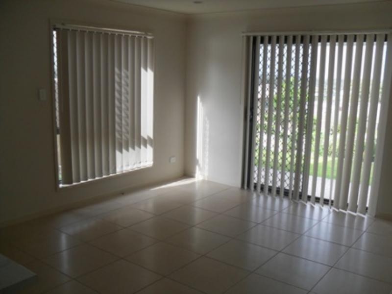 4/45 Filbert  St, Upper Coomera QLD 4209
