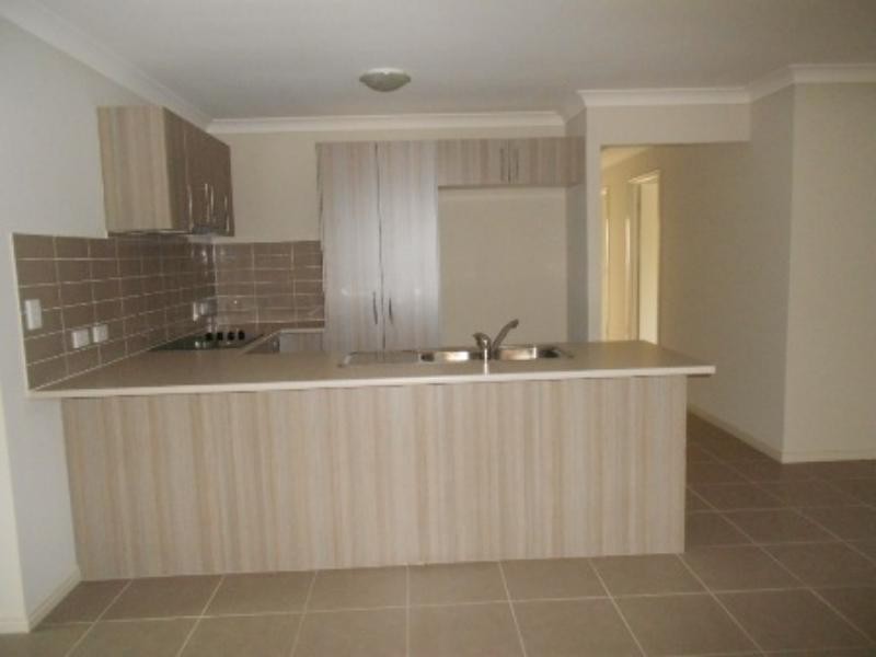 11 Carnell  Ct, Goodna QLD 4300