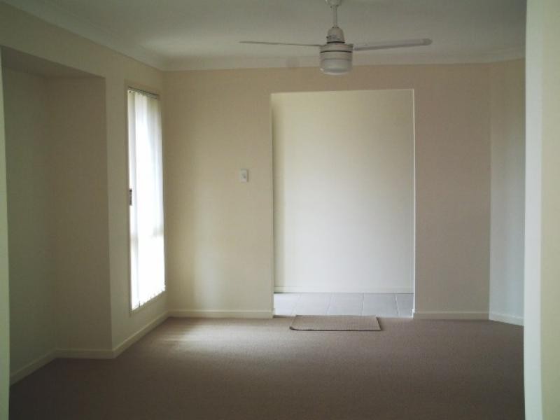 9 Celtic St, Crestmead QLD 4132