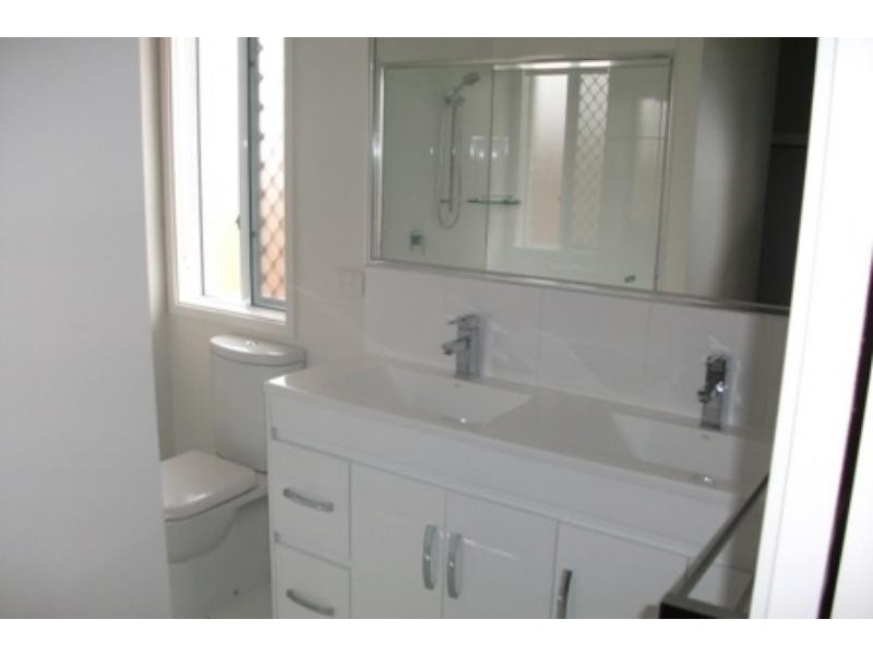 13 Burns Ct, Augustine Heights QLD 4300