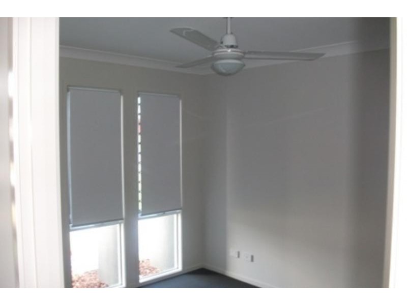 13 Burns Ct, Augustine Heights QLD 4300