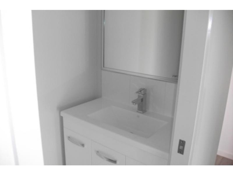 13 Burns Ct, Augustine Heights QLD 4300