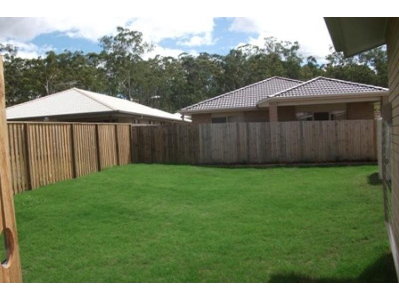 13 Burns Ct, Augustine Heights QLD 4300