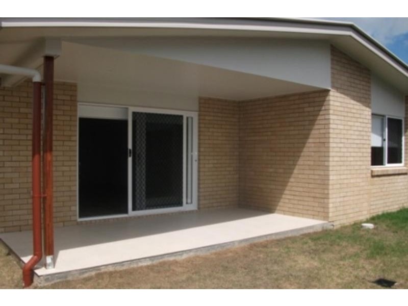 13 Burns Ct, Augustine Heights QLD 4300