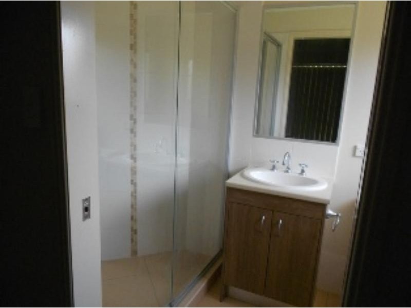 4 Webb Rd, Loganlea QLD 4131