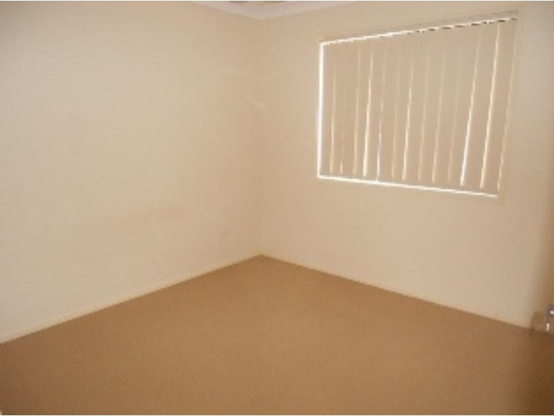 4 Webb Rd, Loganlea QLD 4131