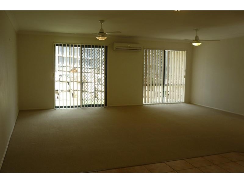 7 Puccini Pl, Mackenzie QLD 4156