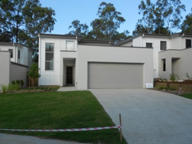 5/30 Oakview Cct, Brookwater QLD 4300