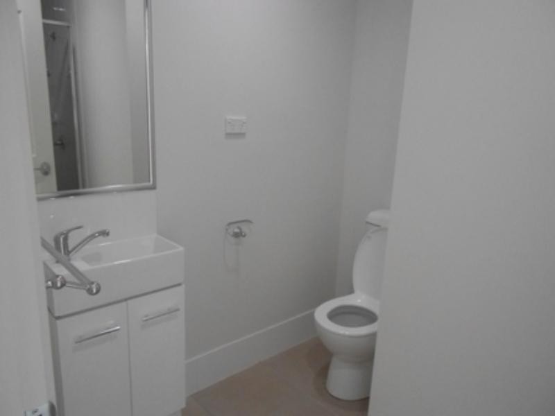 5/30 Oakview Cct, Brookwater QLD 4300