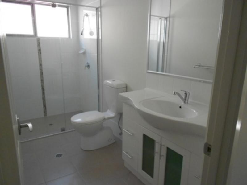 5/30 Oakview Cct, Brookwater QLD 4300