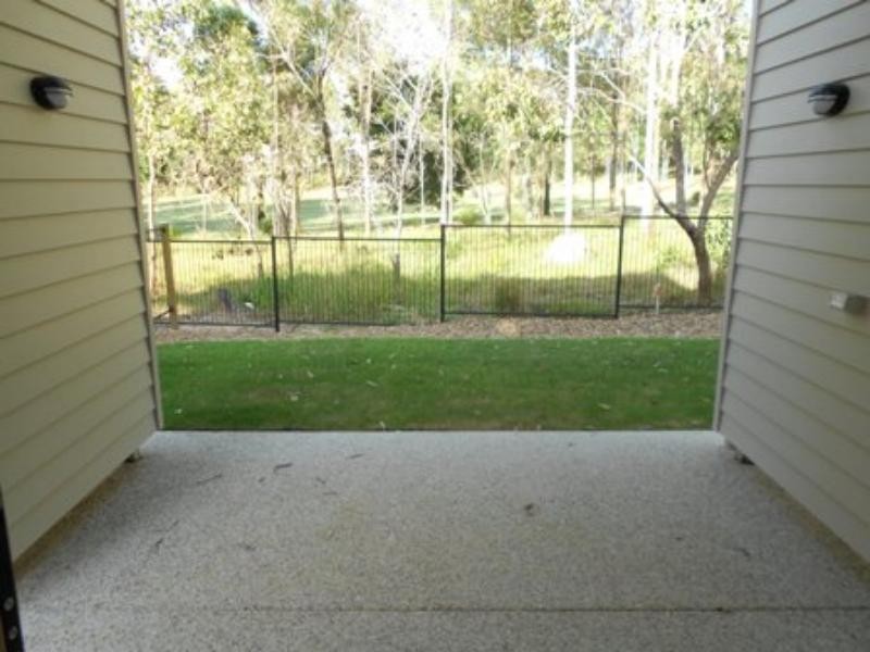 5/30 Oakview Cct, Brookwater QLD 4300