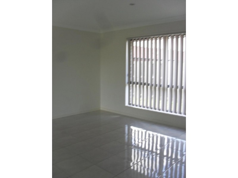 45 Kingsford Dr, Upper Coomera QLD 4209